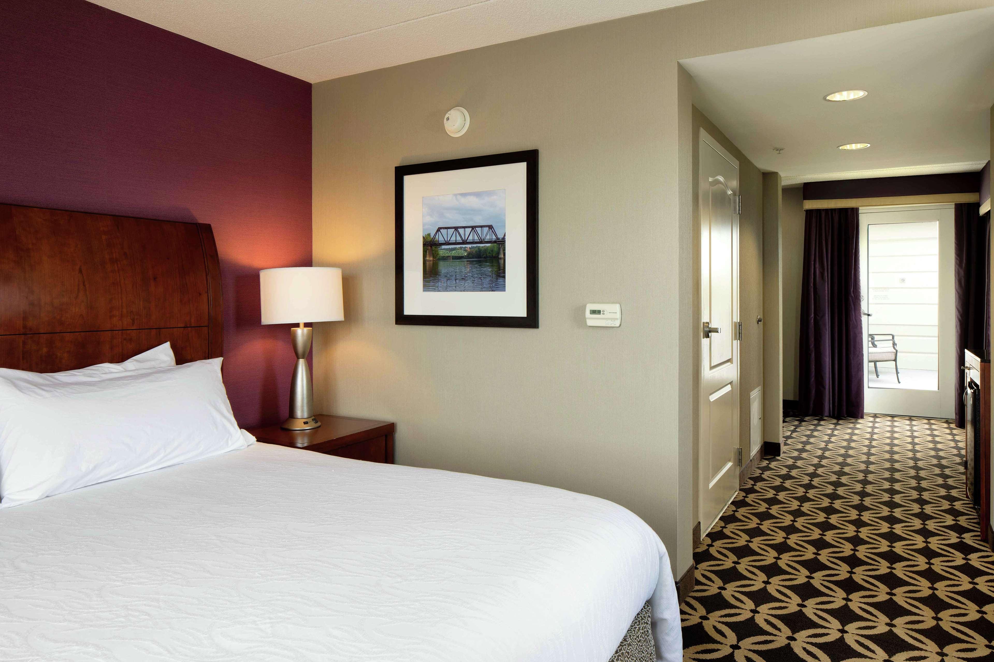 Hilton Garden Inn Auburn Riverwatch Экстерьер фото
