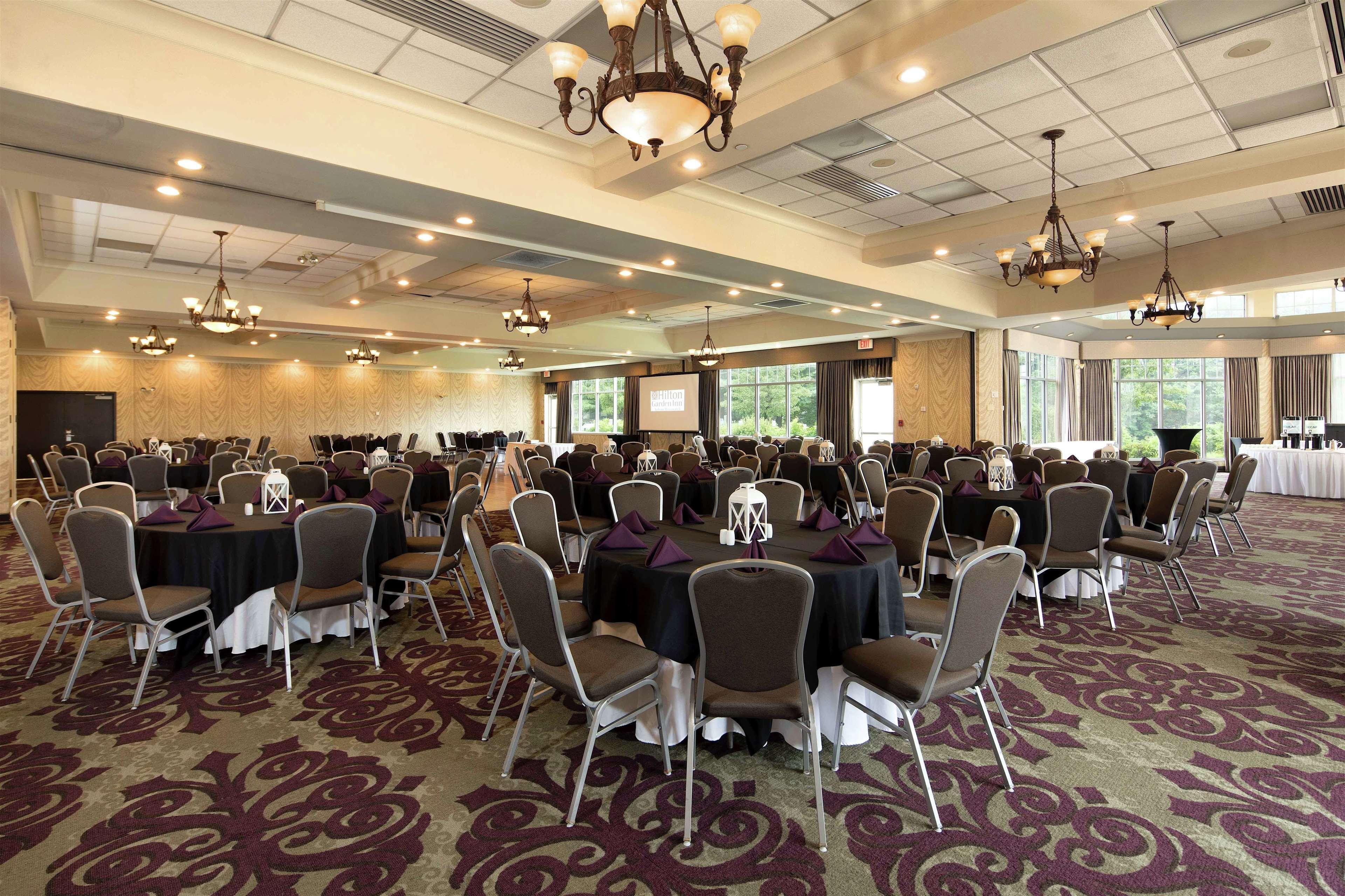 Hilton Garden Inn Auburn Riverwatch Экстерьер фото