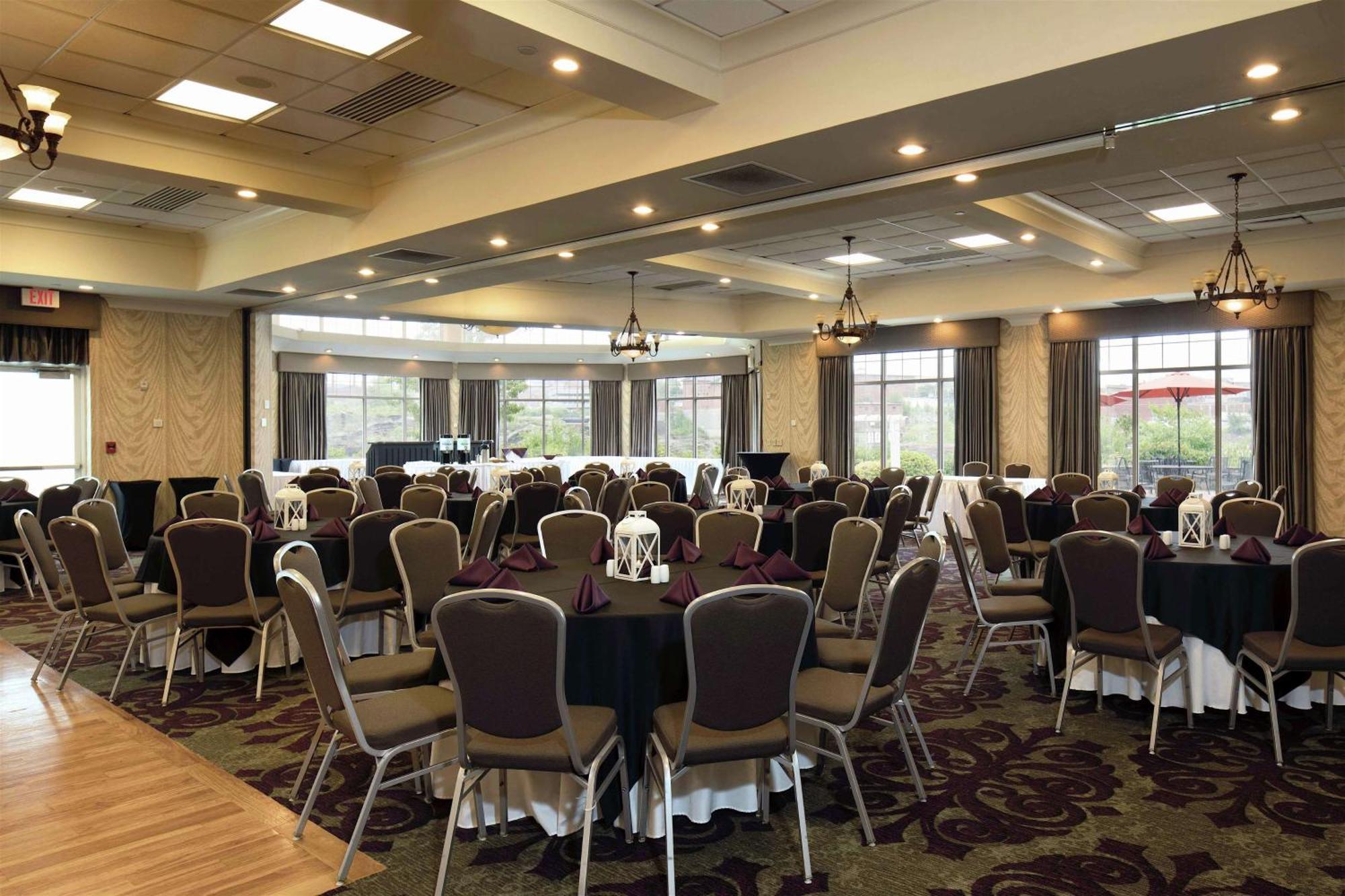 Hilton Garden Inn Auburn Riverwatch Экстерьер фото