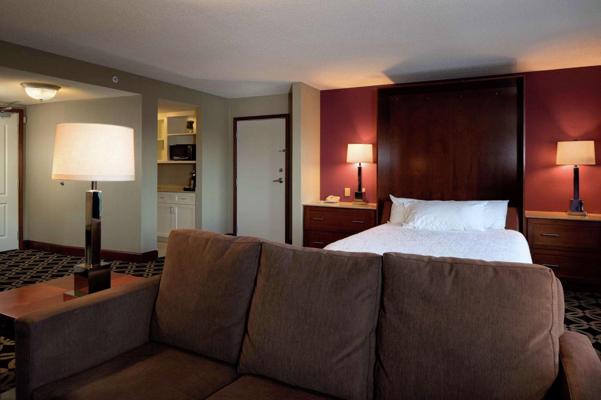 Hilton Garden Inn Auburn Riverwatch Экстерьер фото